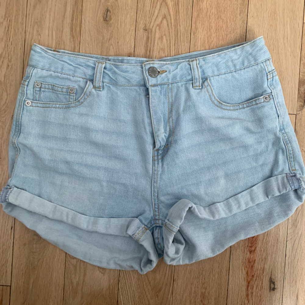 Light wash jean shorts
